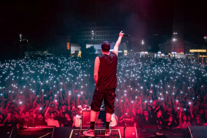 maNga’dan yaz boyunca sürecek konser maratonu... Sürprizlerle dolu turne başlıyor!