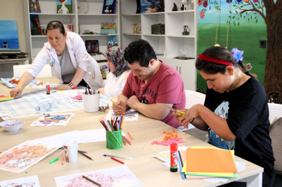 Kocaeli'de sanatla özgüven 'Gonca' ile kazanılıyor