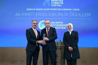 Sakarya’nın toplu taşımada engelleri kaldıran uygulamasına Cumhurbaşkanı Erdoğan’dan ödül