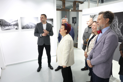 Bursa Nilüfer'de “Yerle Gök Arasında” sergisi kapılarını açtı