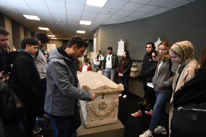 İzmir'de&nbsp;üniversite öğrencilerine Bergama ve Ödemiş gezisi