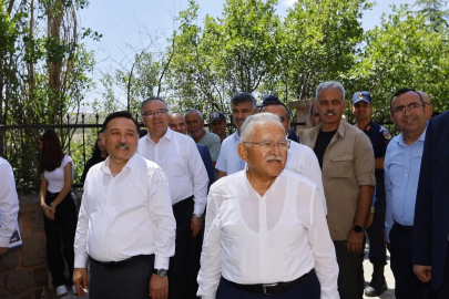 Kayseri Büyükşehir'den Melikbaşı Türbesi'ne restorasyon