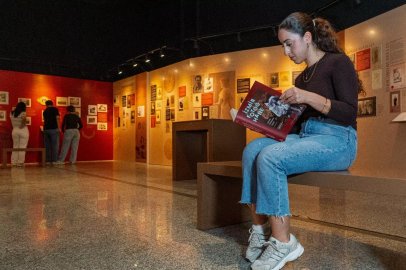 Fotoğrafın 200. yılında İzmir’in görsel hafızası kitapla buluştu