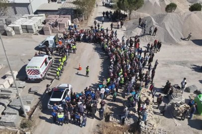 Manisa Büyükşehir personeline yol ve cadde çalışmalarında güvenlik eğitimi