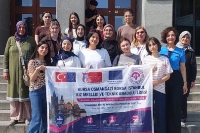 Bursa Osmangazi'de liseli öğrencilerden Prag stajı